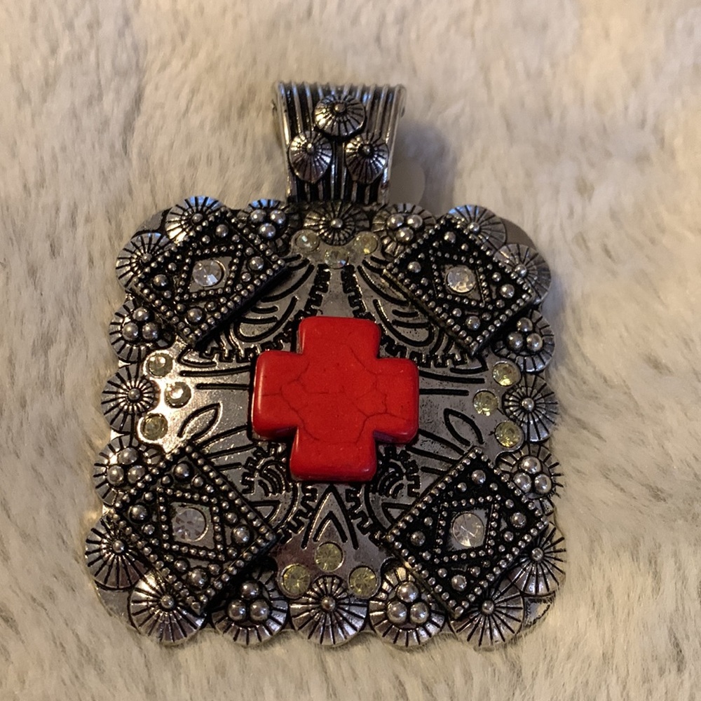 Silver buckle pendant with Red stone Cross